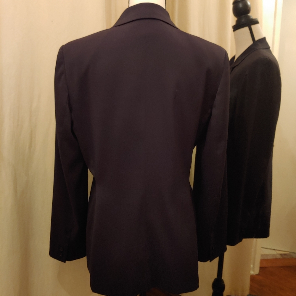 Blazer - Picture 3 of 4